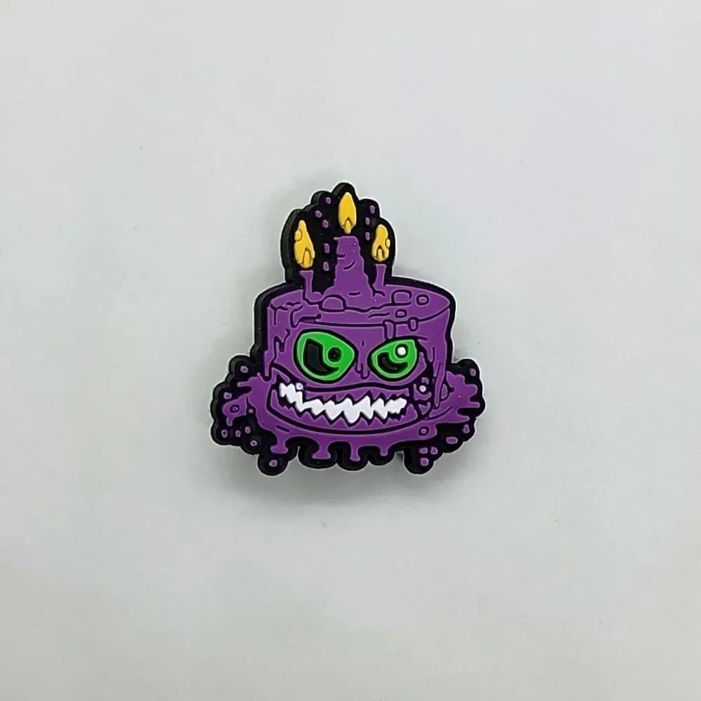 đ5/$10đCROCâCHARMS..âhorror,âcake..